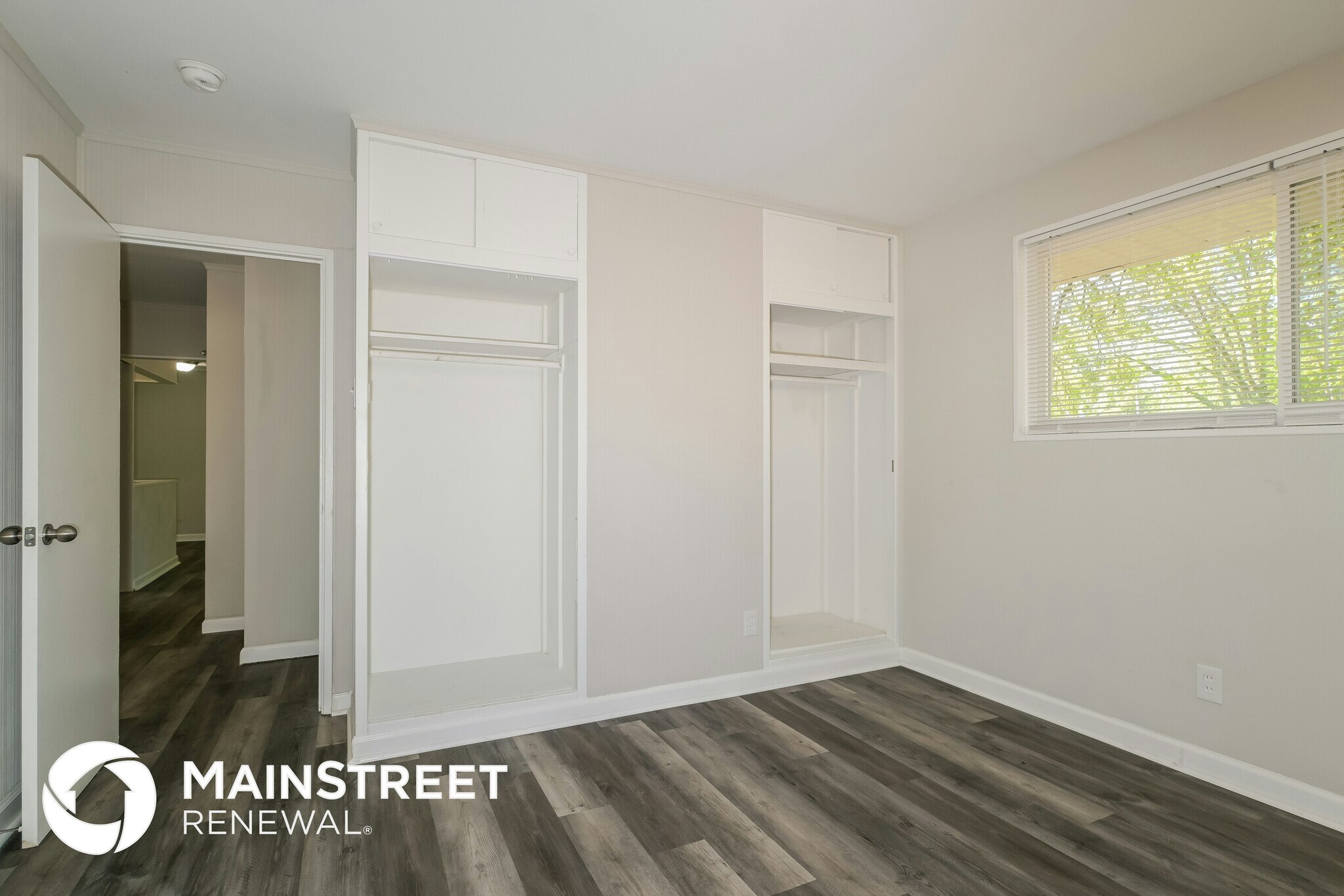 Building Photo - 9930 Duke Dr