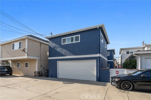 Building Photo - 502 36th St