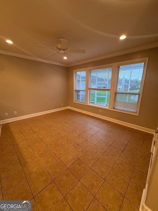 Building Photo - 121 Austin Ryan Dr