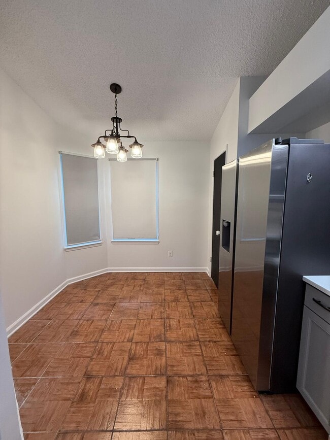 Building Photo - 11765 White Horse Rd