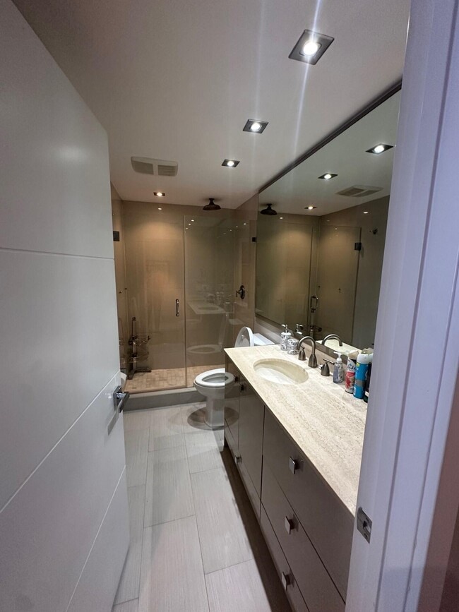 Building Photo - 4101 N Ocean Blvd