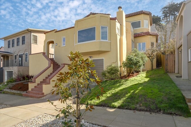 Building Photo - 175 Vasquez Ave