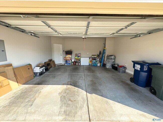 Building Photo - 414 Raleigh Elm Dr