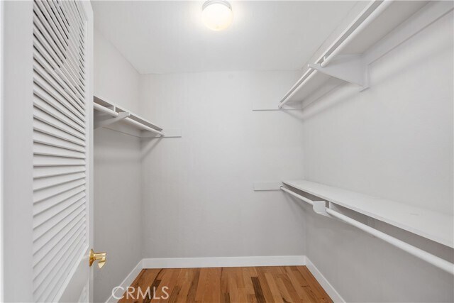 Building Photo - 390 St Ann's Dr