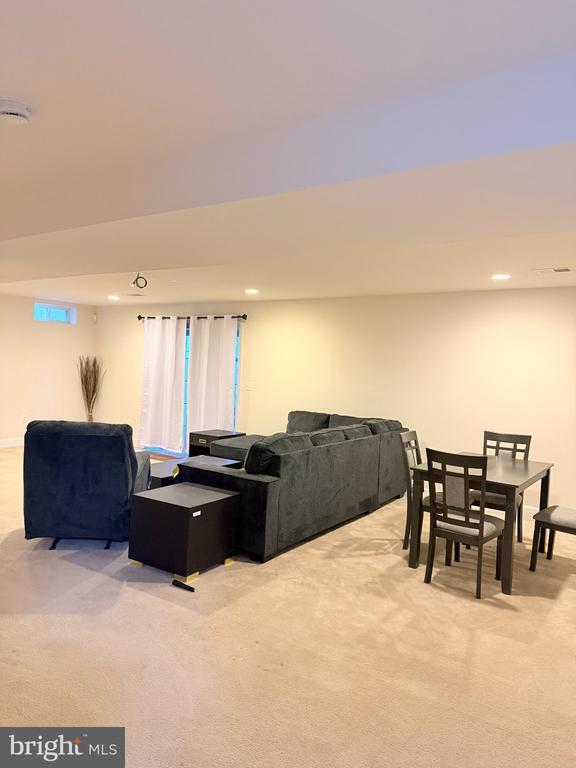 Building Photo - 5675 Spriggs Meadow Dr