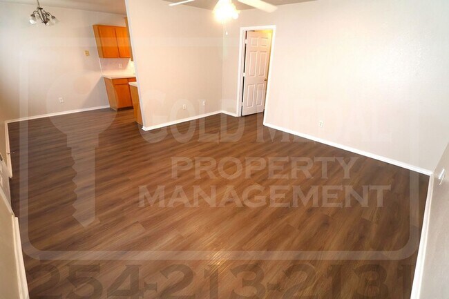 Building Photo - 3308 Cantabrian Dr