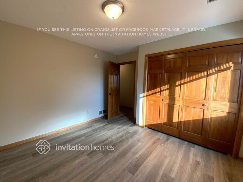 Building Photo - 14371 Raven St NW