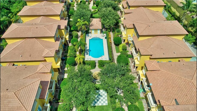 Building Photo - 545 NE 69th Cir