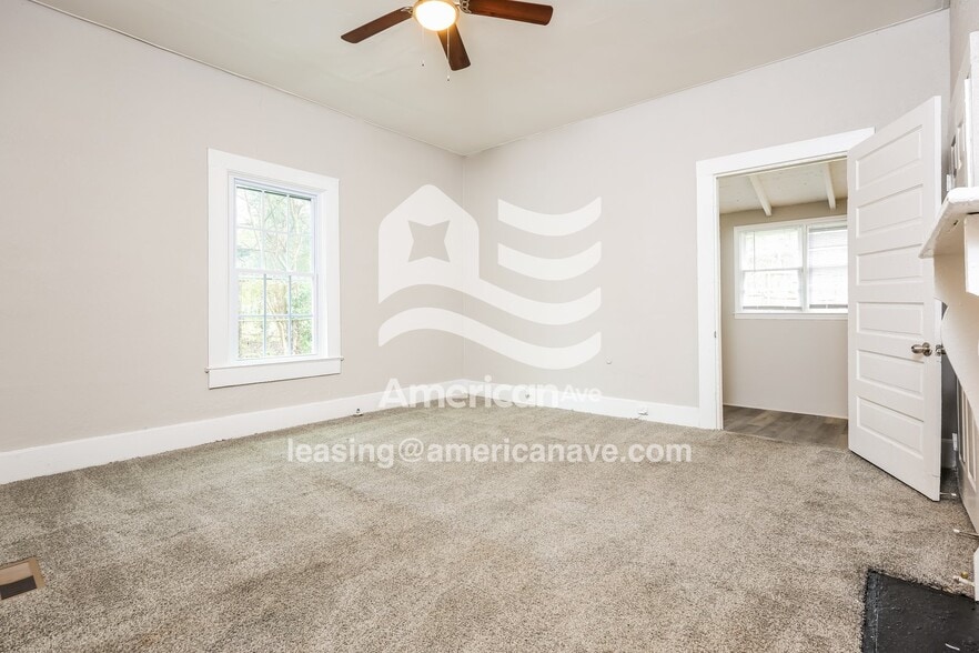 Building Photo - 912 Georgia Ave