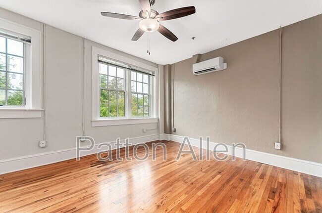 Building Photo - 444 Haywood Rd