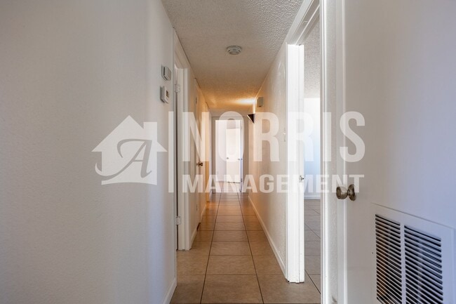 Building Photo - Great Location in Casa Grande!