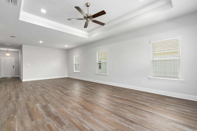 Building Photo - 13407 Shoshoney Cir