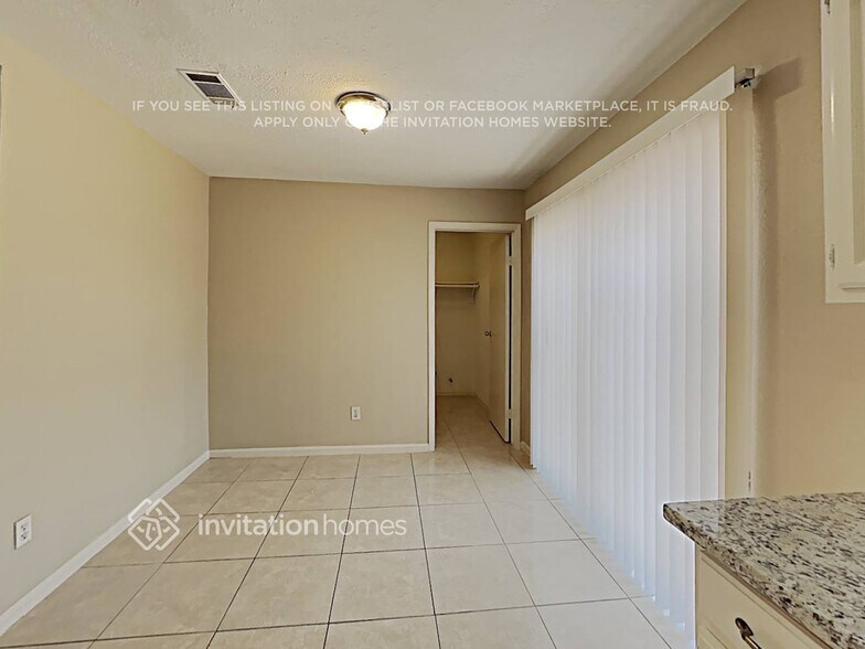 Building Photo - 27 S White Pebble Ct