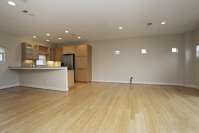 Building Photo - 3507 Mosley Ct