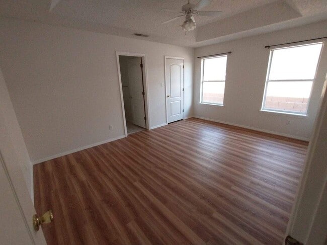 Building Photo - 846 San Juan Dr