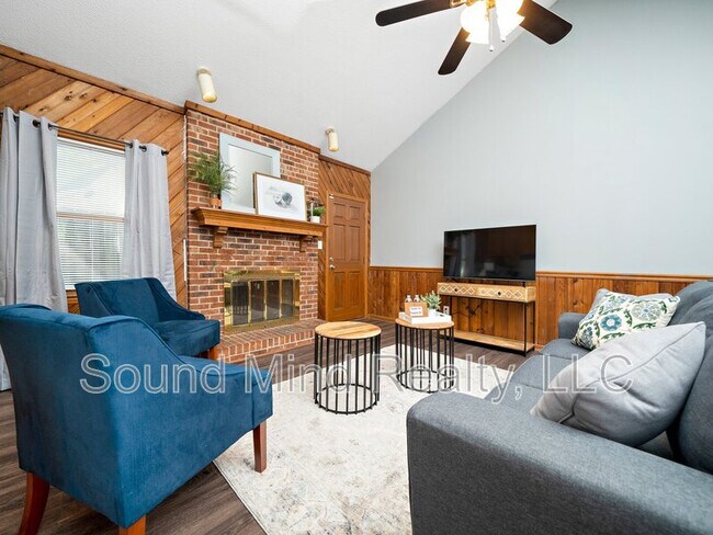 Building Photo - 3600 Ladywood Ct