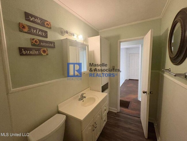 Building Photo - 3 bed/2 bath Home in 39212 Jackson!