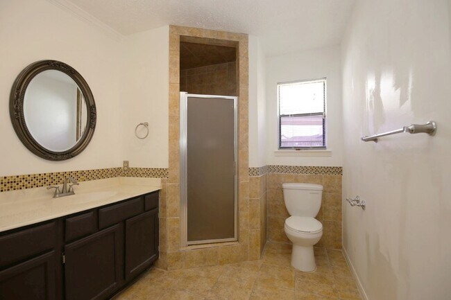 Building Photo - 11662 Sagewillow Ln