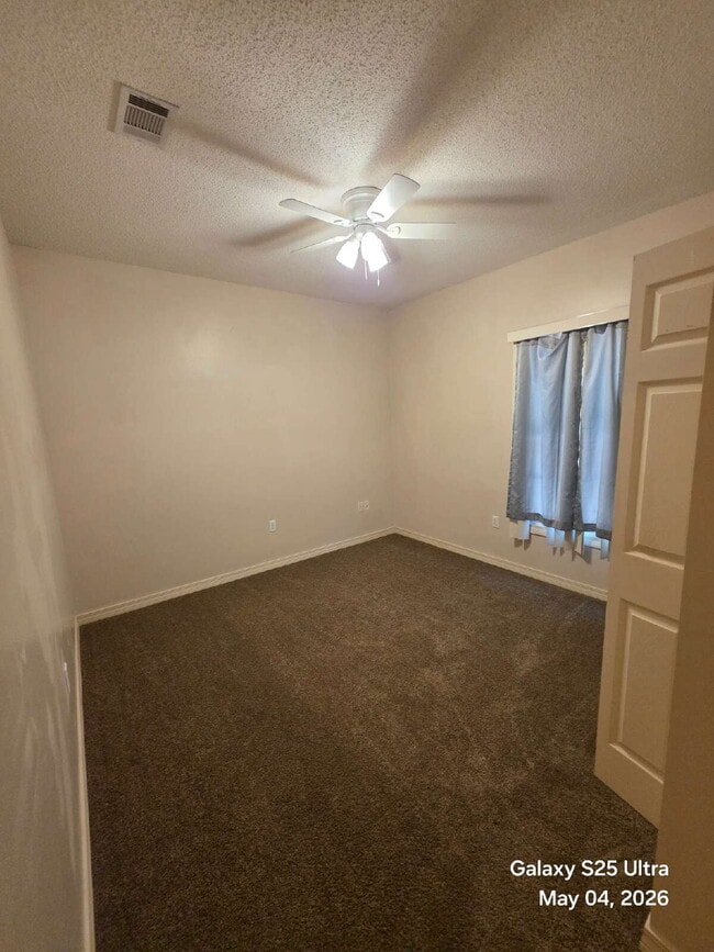 Building Photo - 4608 Scarlet Dr E