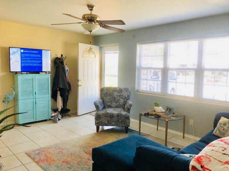 Building Photo - 56 Seabreeze Dr