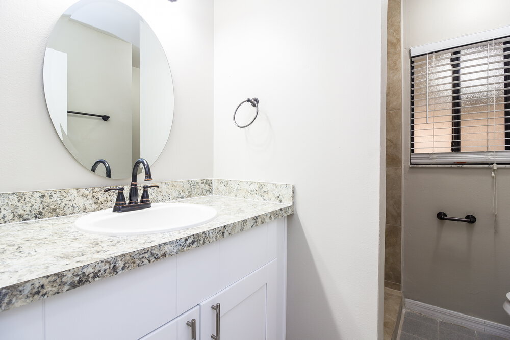 Building Photo - 1067 Manigan Ave