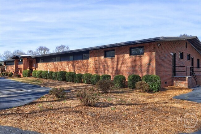Building Photo - 333 Alcovy St
