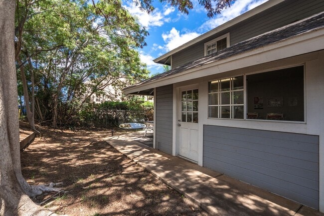 Building Photo - 160 Keonekai Rd
