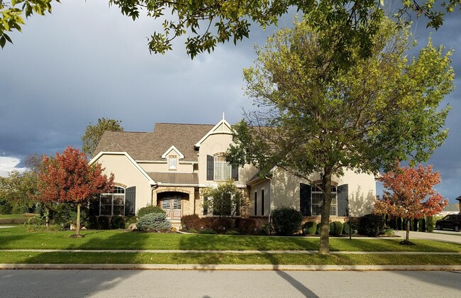 Building Photo - 6884 Ballantrae Pl