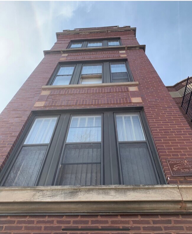 Building Photo - 6036 S Eberhart Ave