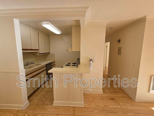 Building Photo - 3604 W Estates Ln