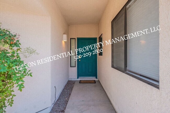 Building Photo - 4950 N Valle Rd