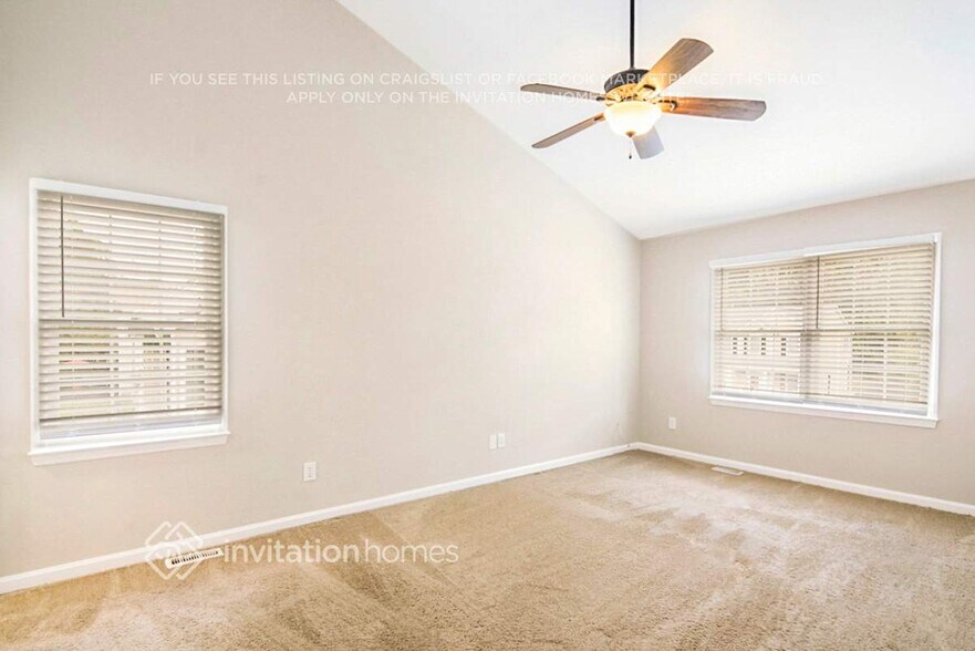 Building Photo - 8644 Swarthmore Dr