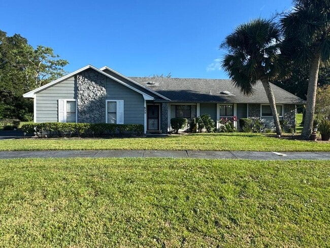 Primary Photo - 3/2 in Pelican Bay