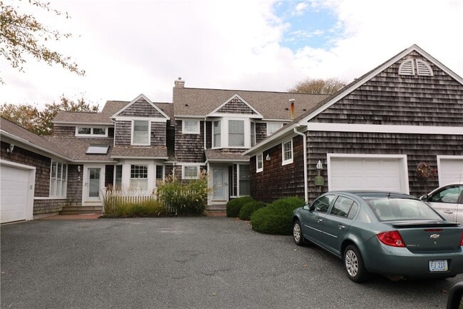 Building Photo - 40 Fox Dr