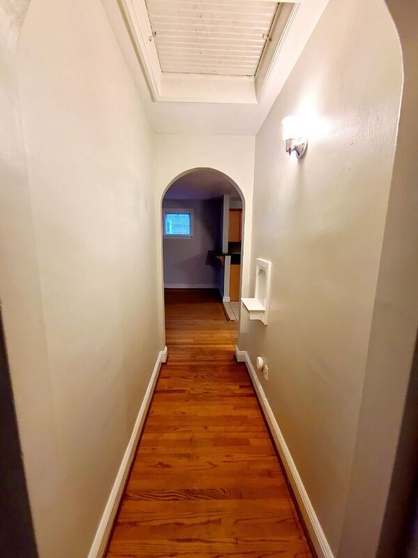 Building Photo - 3413 Monument Ave