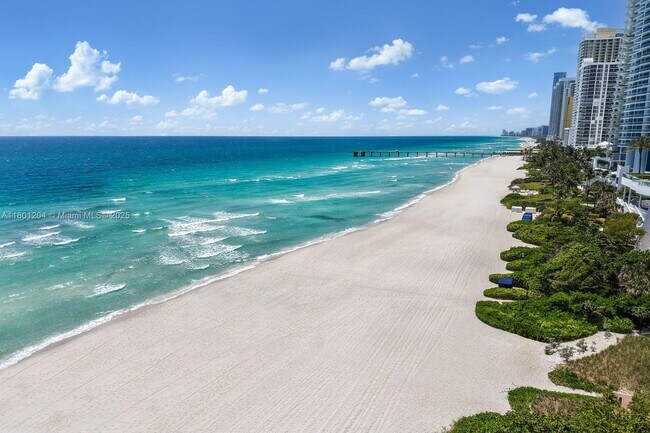Building Photo - 17141 Collins Ave