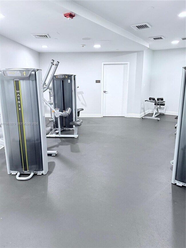 Building Photo - 1250 S Miami Ave