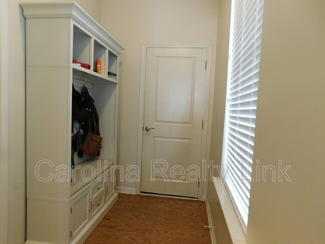 Building Photo - 1244 Assembly St