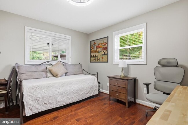 Building Photo - 7137 Murray Ln