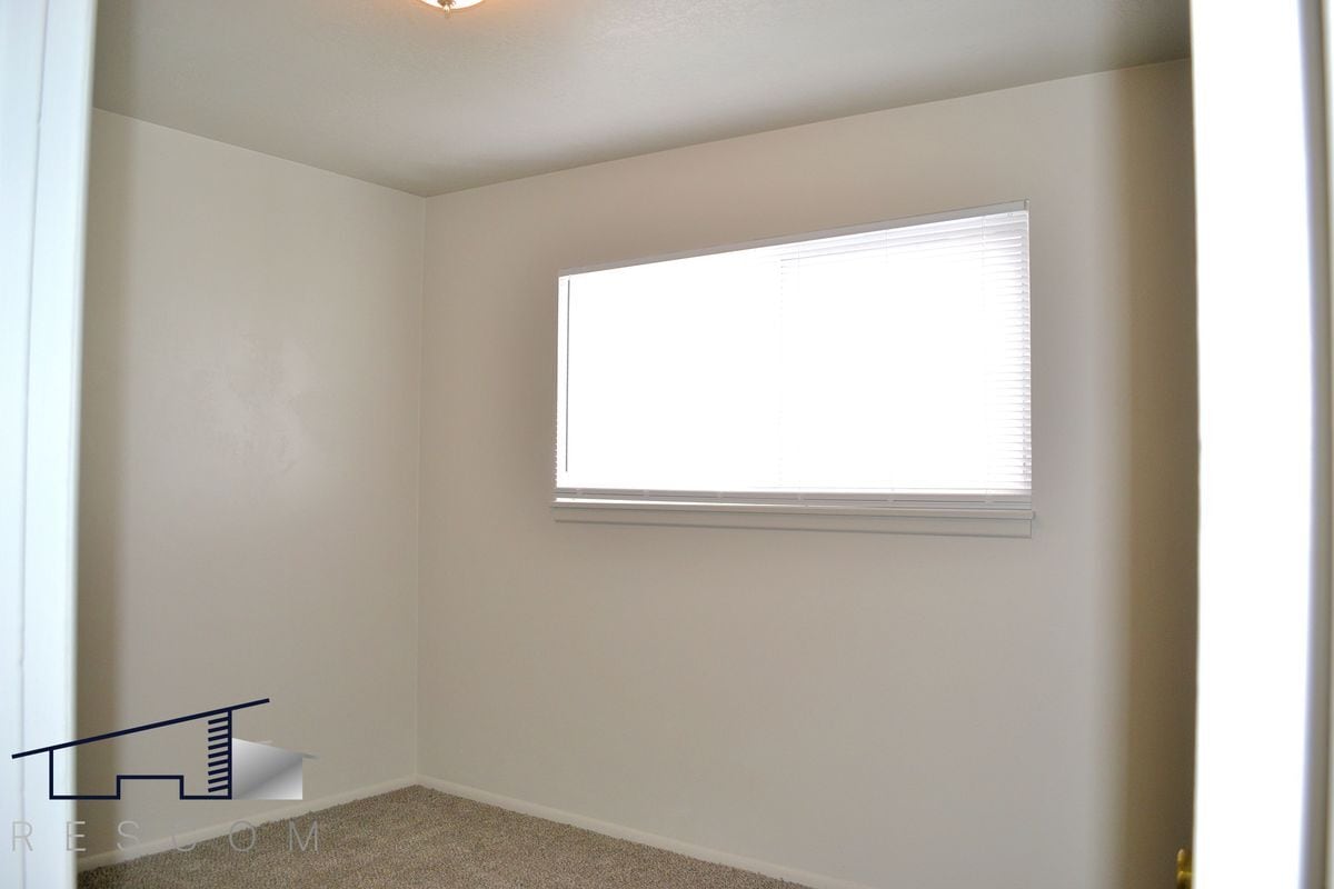 Building Photo - 800 State St