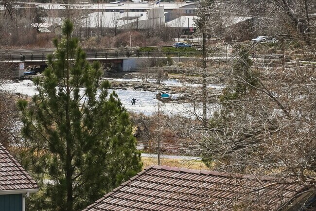 Building Photo - Beautiful 3-Bedroom Home Above Miller’s Landing with River and Mountain Vistas