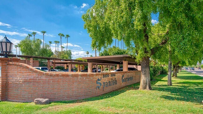 Building Photo - 3046 N 32nd St