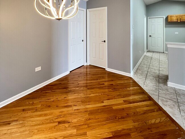 Building Photo - 123 Iliad Dr