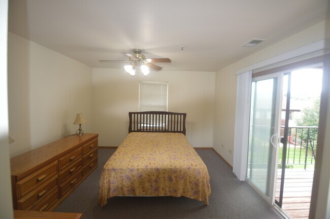 Building Photo - 651 Hapsfield Ln
