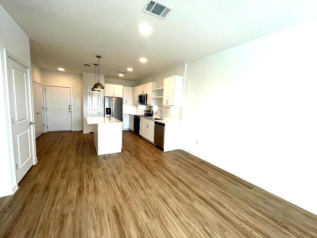 Building Photo - 1201 Wolf Cyn Rd