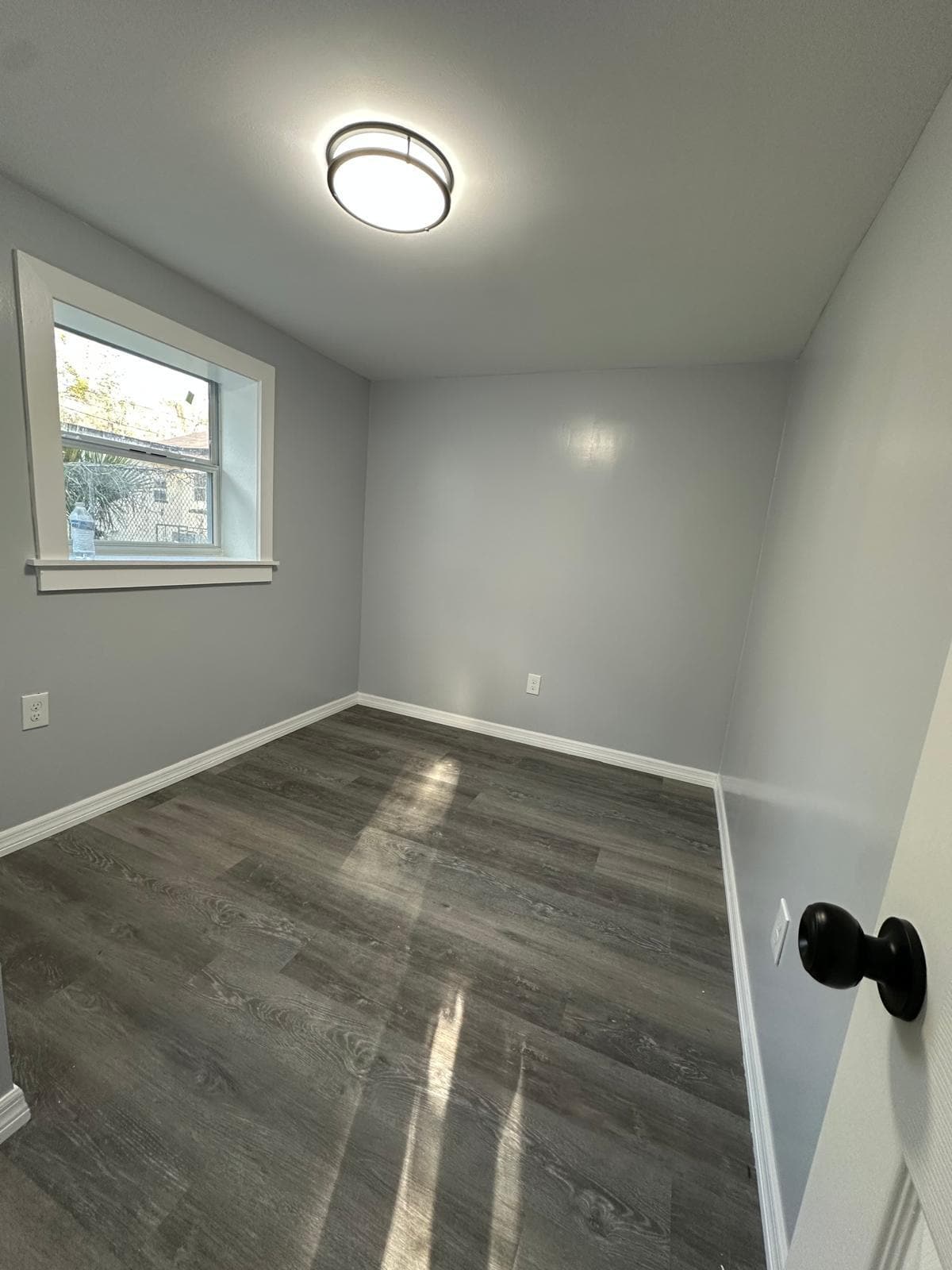 Building Photo - 1956 W 25th St