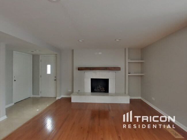Building Photo - 1401 Oak Hill Ct