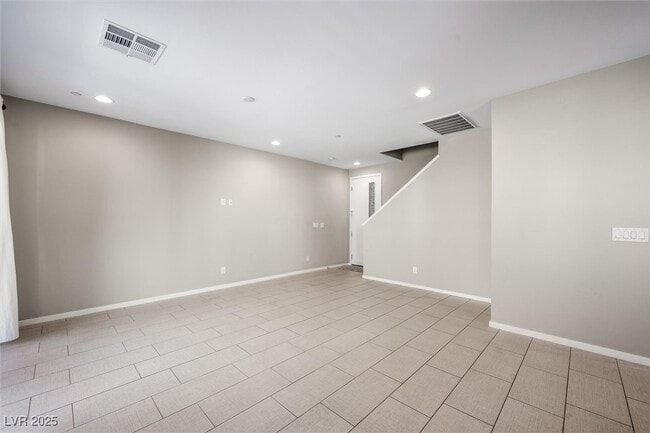 Building Photo - 11236 Rainbow Peak Ave