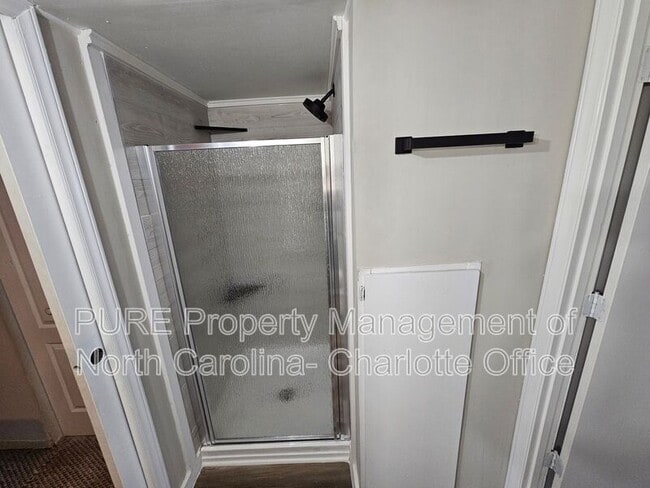 Building Photo - 9445 Lexington Cir