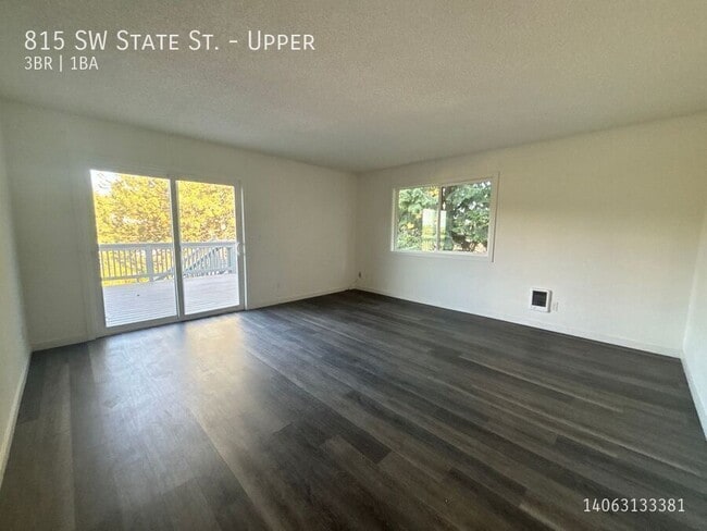Building Photo - 815 SW State St